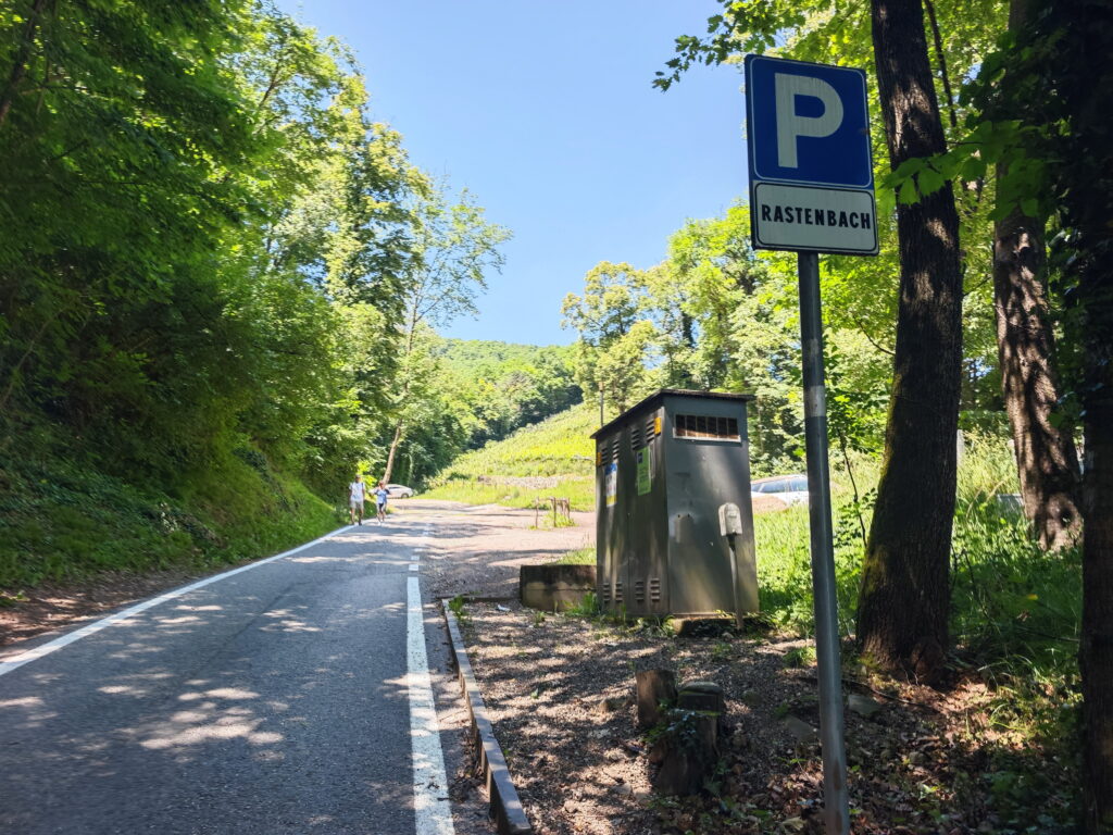 Rastenbachklamm Parkplatz St. Josef am See, direkt oberhalb des Kalterer Sees