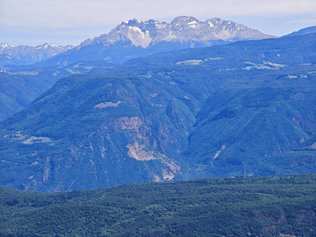 Dolomiten Panorama am Mendelpass